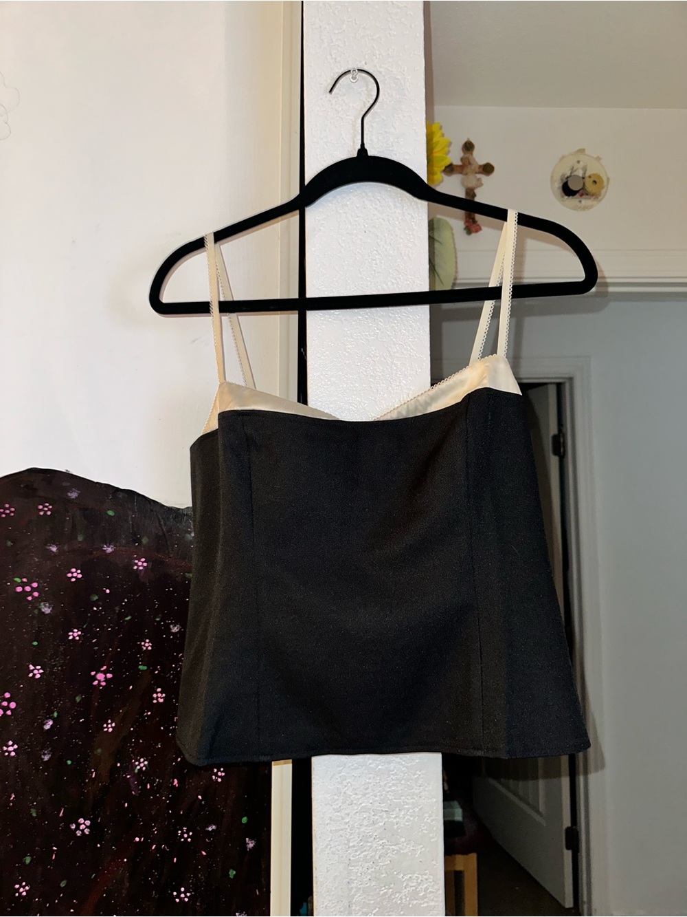 Black and Cream Spaghetti Strap Cropped Tank Top